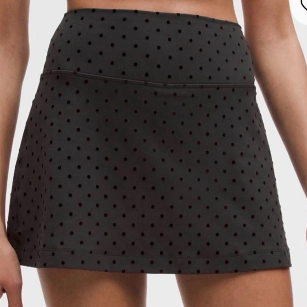 Lululemon Athletica Black Polka Dot Skater Skirt - Picture 4 of 5